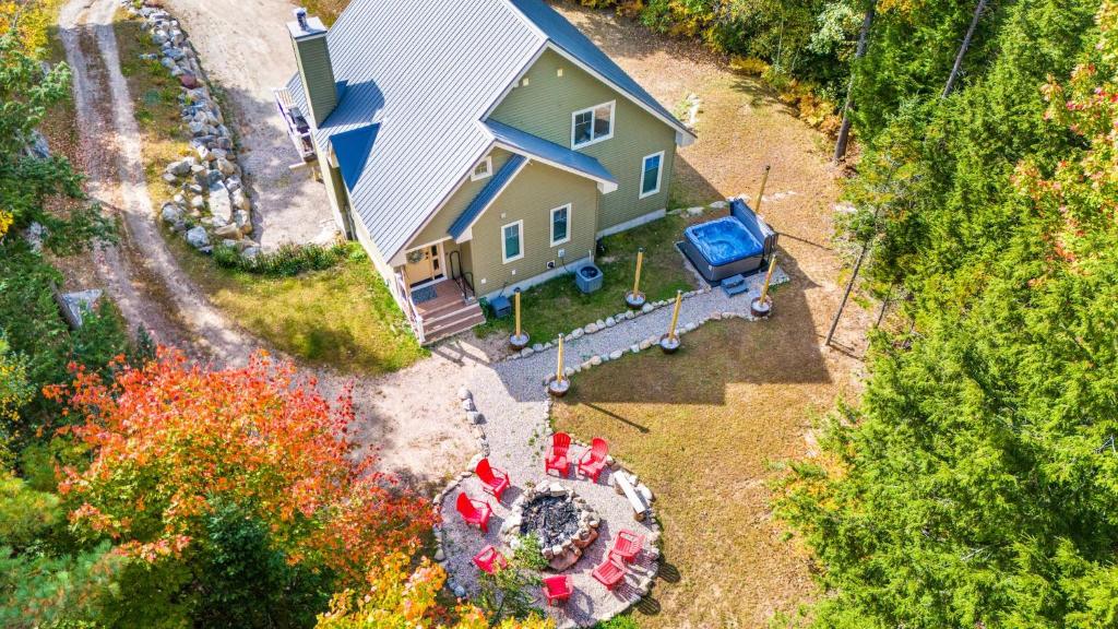 Hot Tub (Jacuzzi) - Photo 2