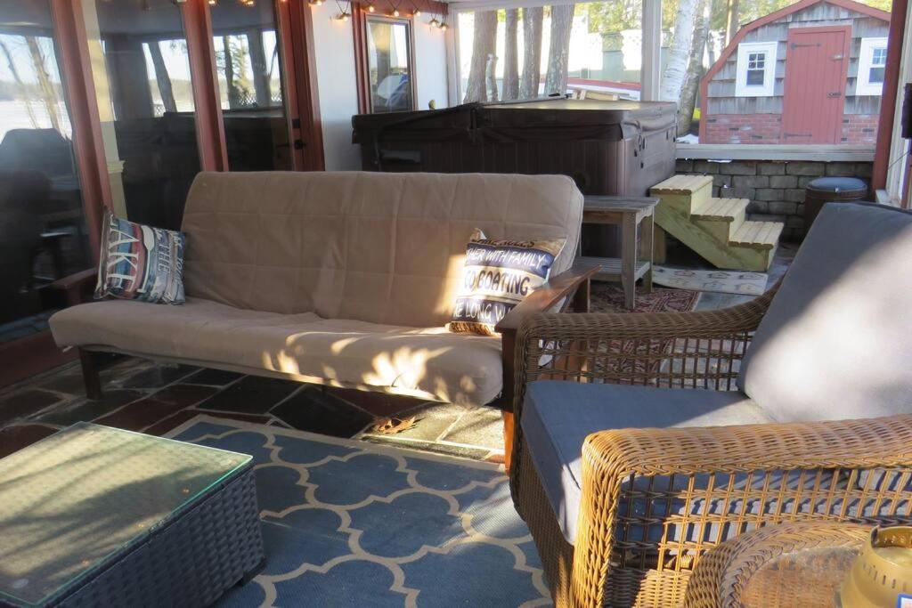 Hot Tub (Jacuzzi) - Photo 3