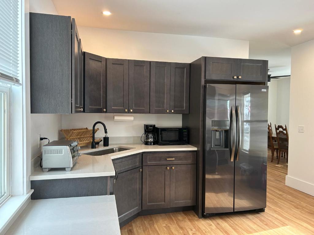 Main Street Retreat in Sunapee - Image 4