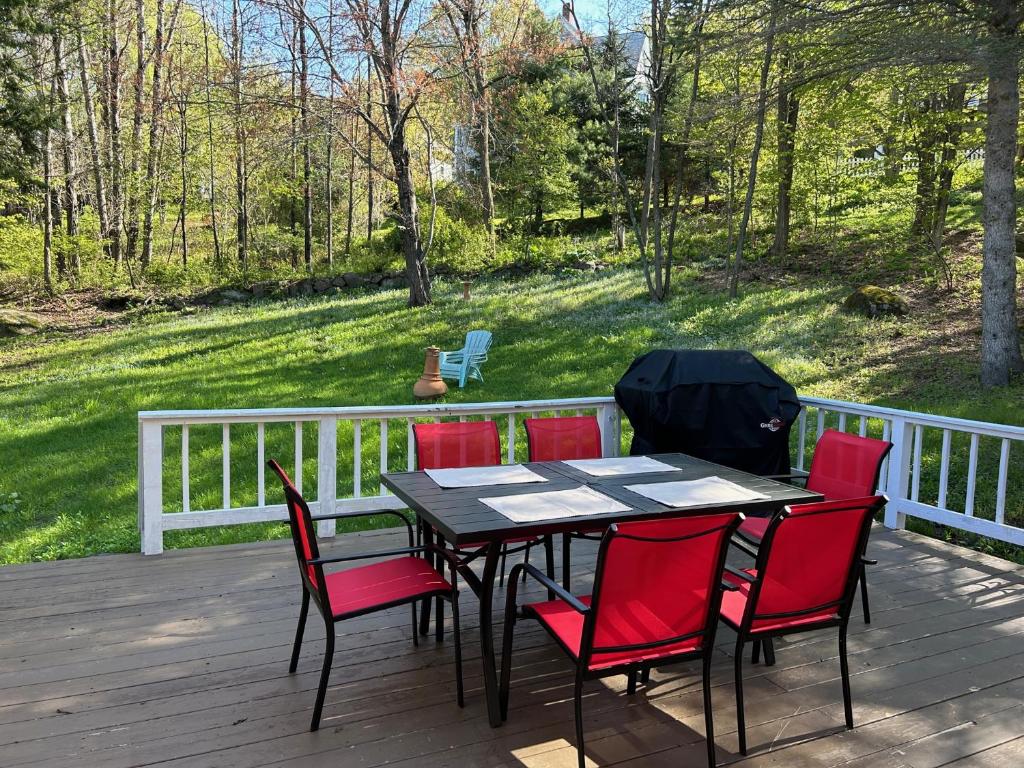 Main Street Retreat in Sunapee - Image 6