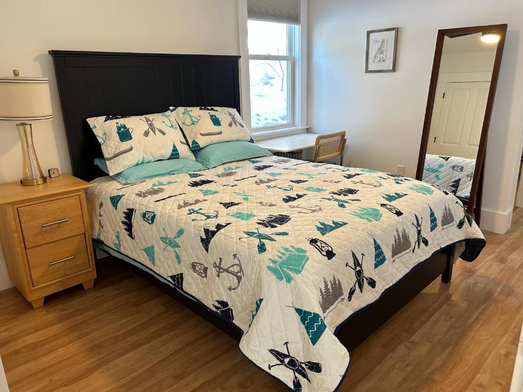 Main Street Retreat in Sunapee - Image 7