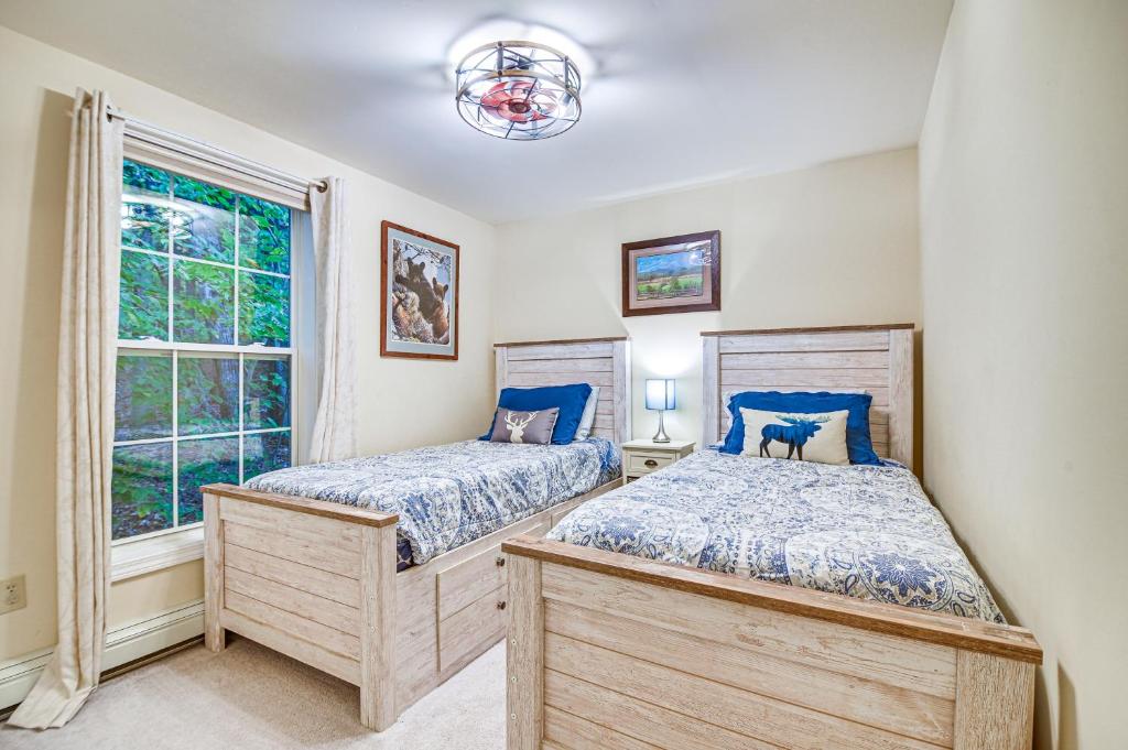 Pet-Friendly Home with Hot Tub Near Cranmore! - Image 7