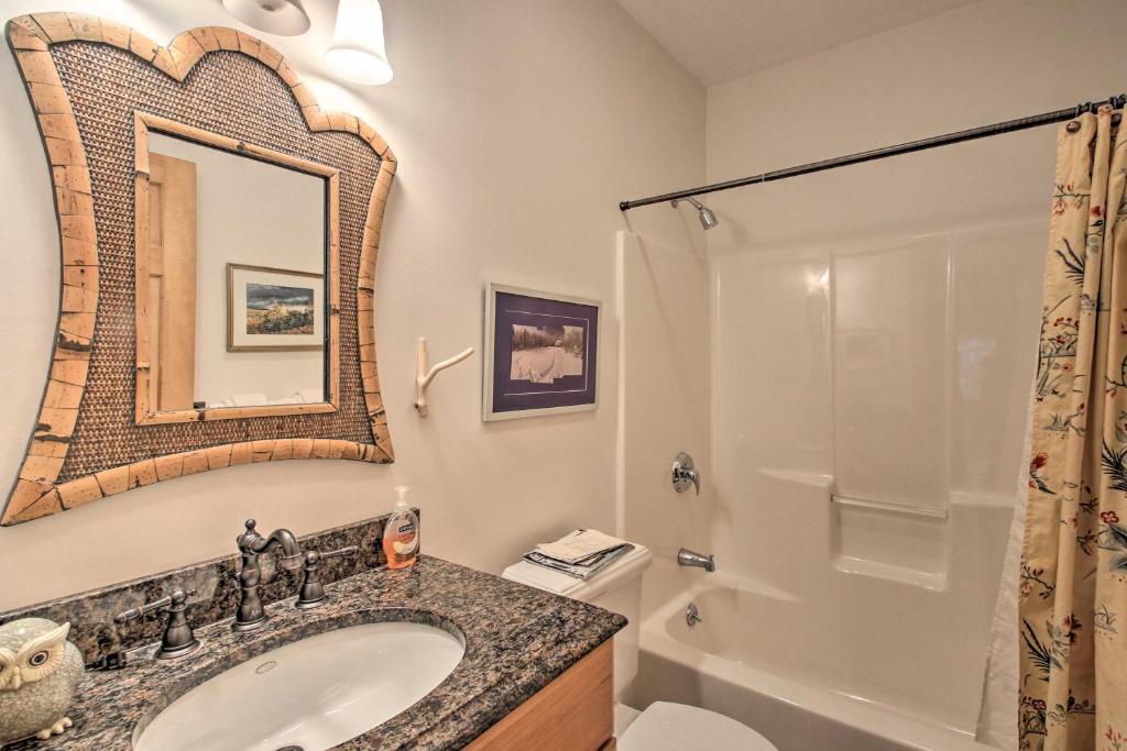 Architect-Designed Franconia Home Hot Tub and Views - Image 8