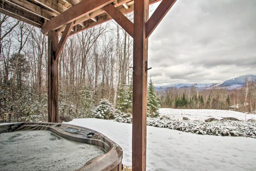 Architect-Designed Franconia Home Hot Tub and Views