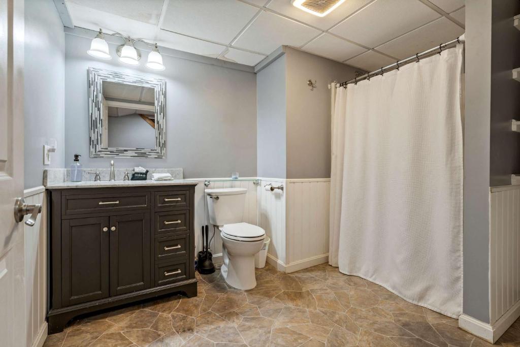 Hot Tub (Jacuzzi) - Photo 2