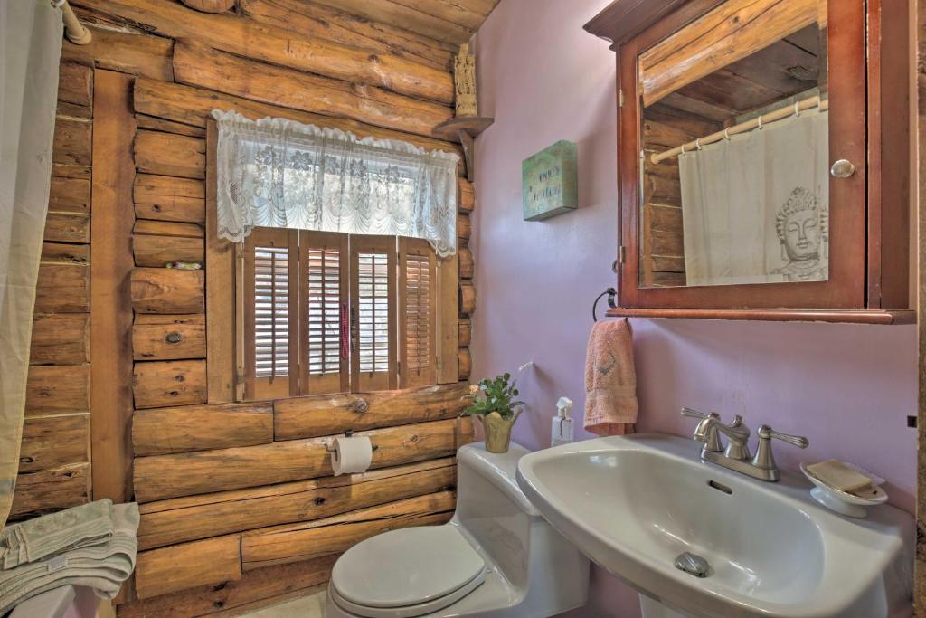 Cabin Private Hot Tub, Walk to Pats Peak Ski Area - Image 8