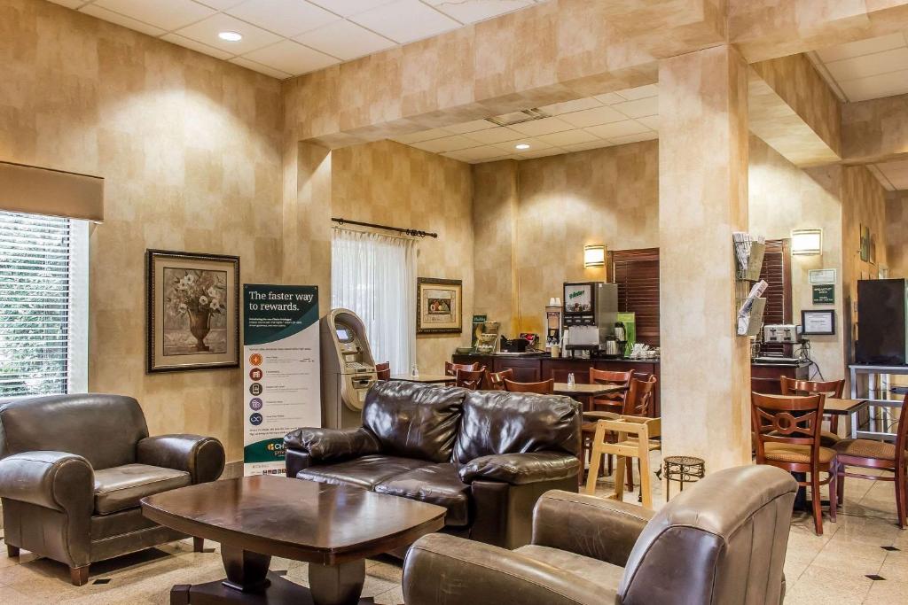 Quality Inn Hackettstown - Long Valley - Image 4