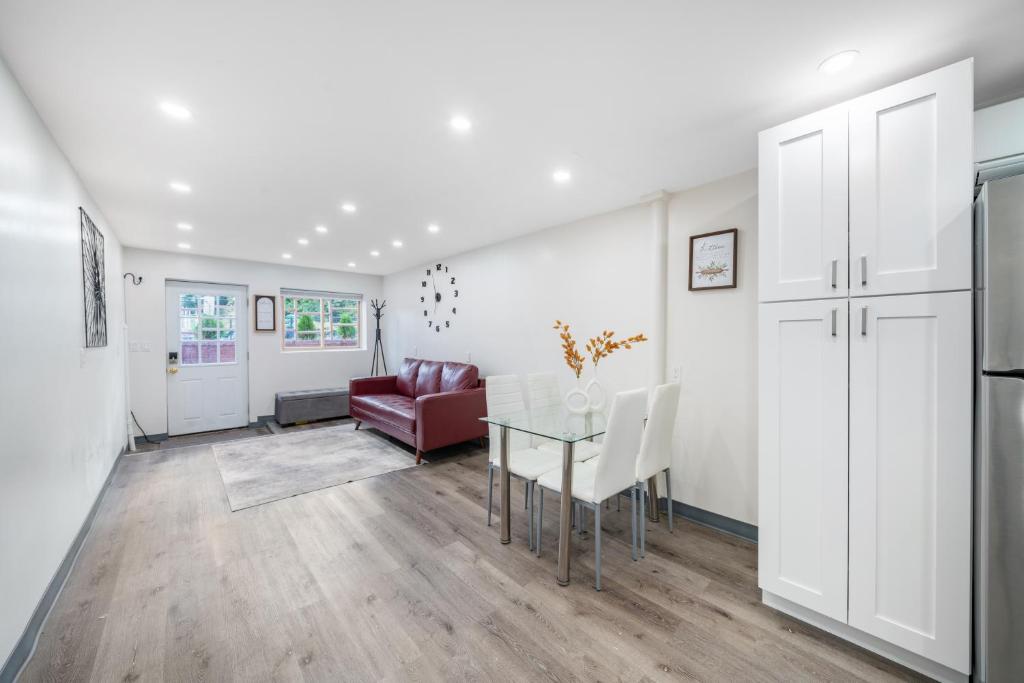 Jetted Tub Stay - Image 4