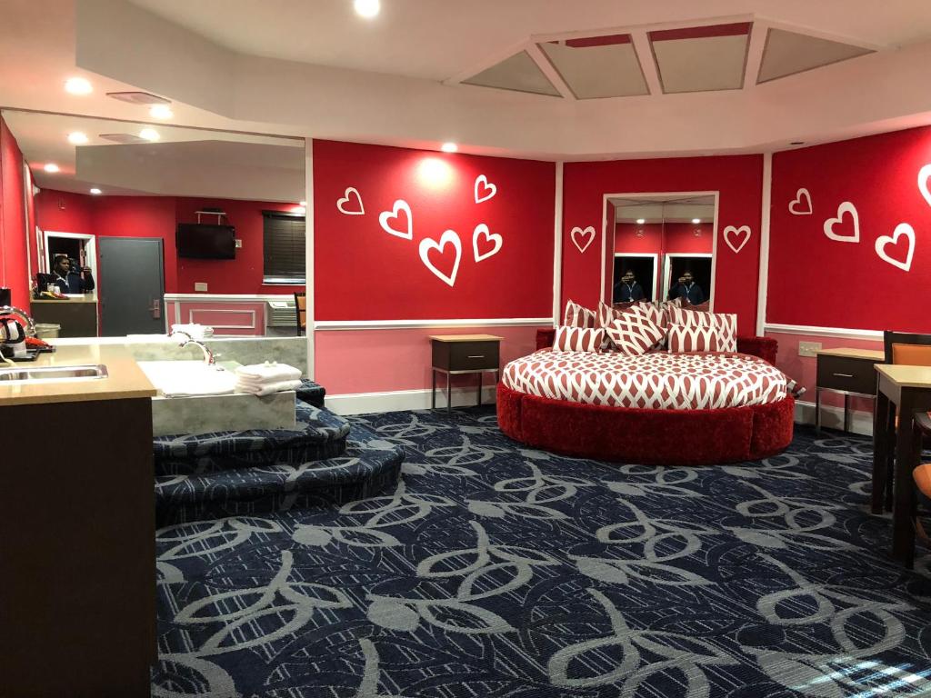 Hot Tub (Jacuzzi) - Photo 9