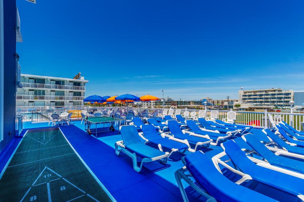 Crusader Oceanfront Resort - Image 7