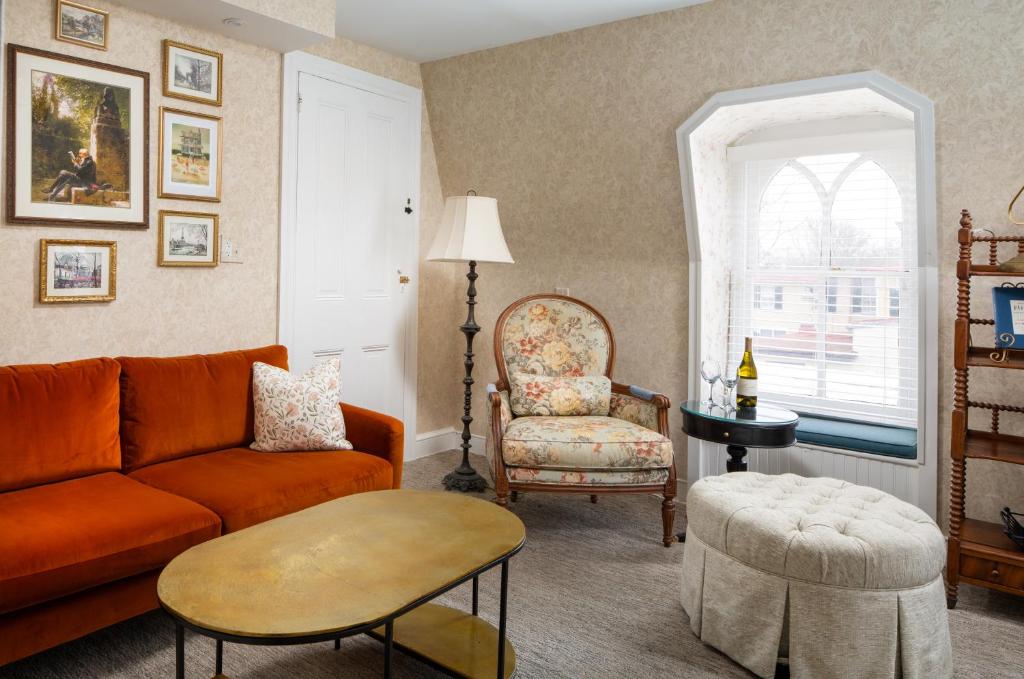 The Mason Cottage Downtown - Image 8