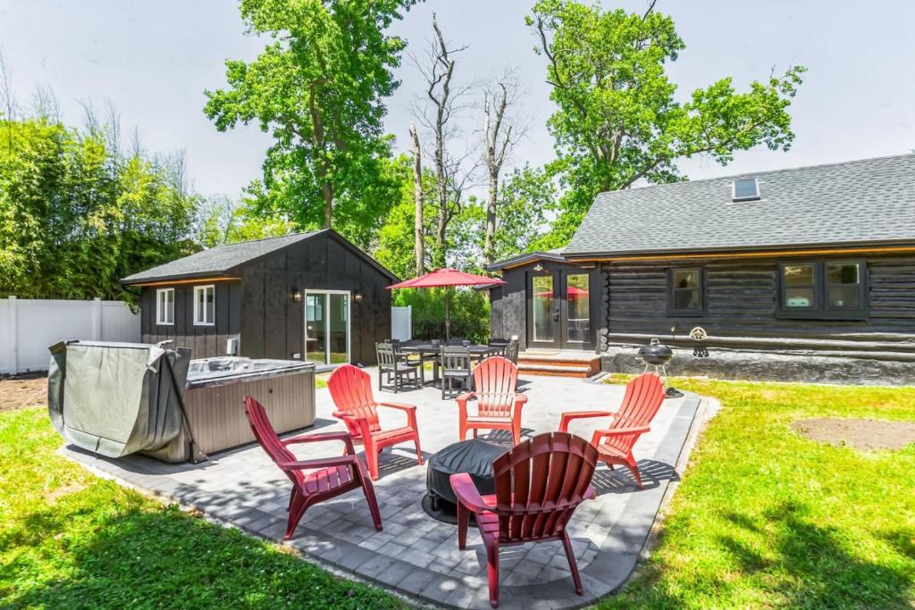 Hot Tub (Jacuzzi) - Photo 2