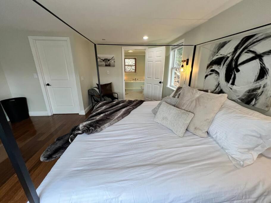 Hot Tub (Jacuzzi) - Photo 5