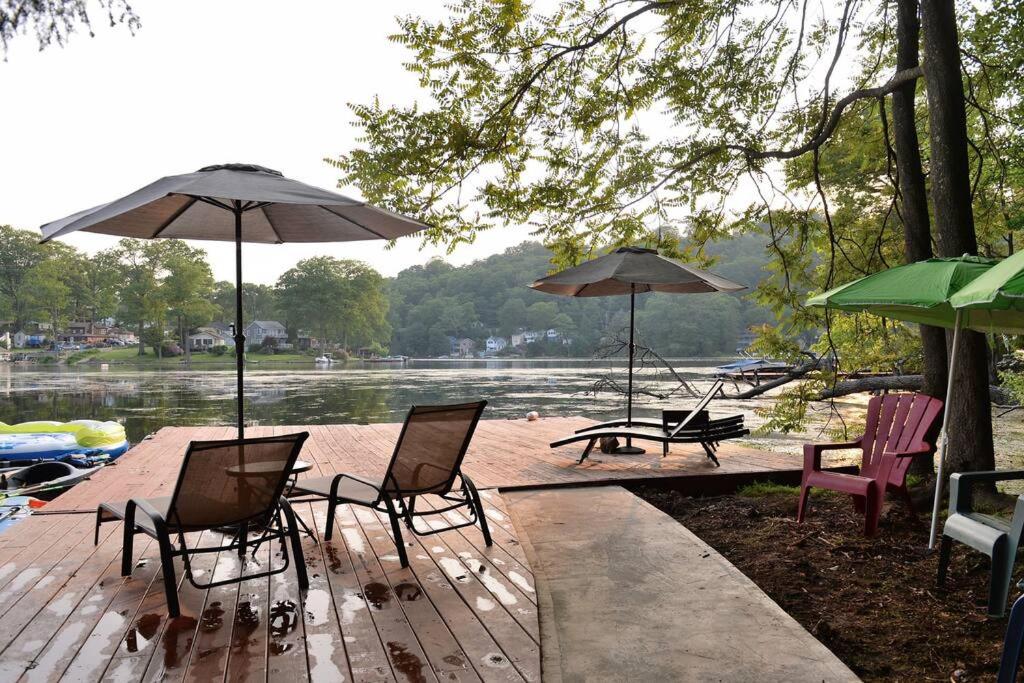 3 Acre Lake Paradise Swimming Pool & Jacuzzi HotTub! - Image 4