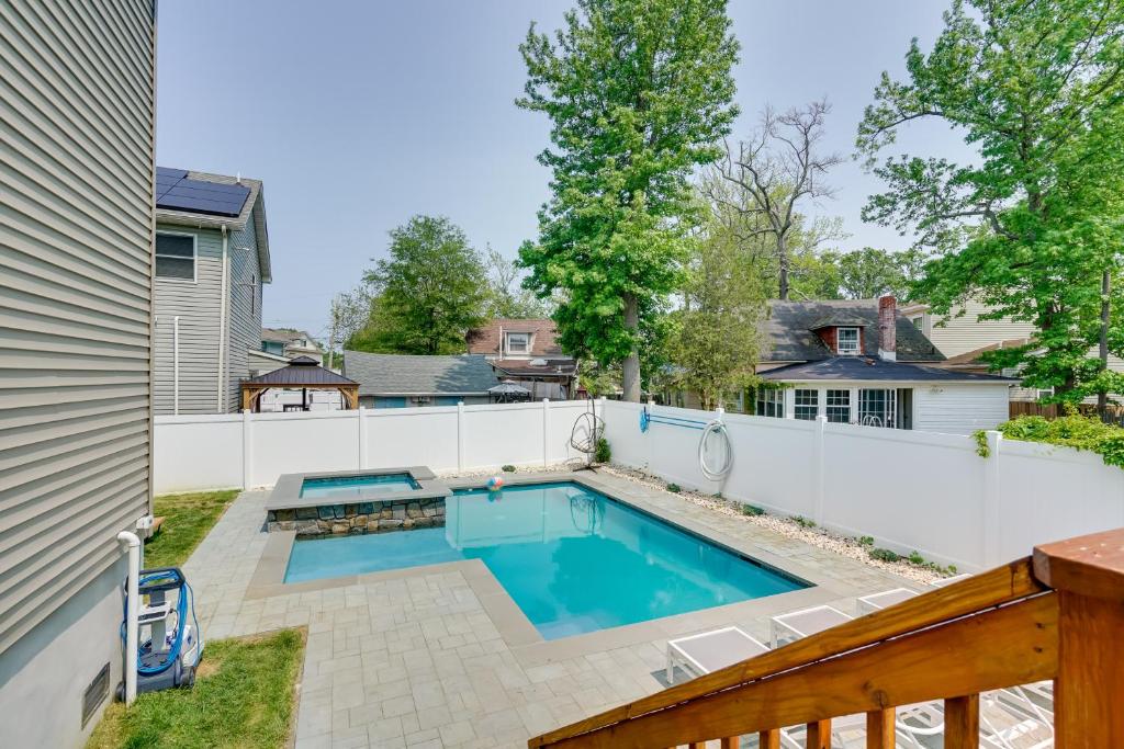 Hot Tub (Jacuzzi) - Photo 4