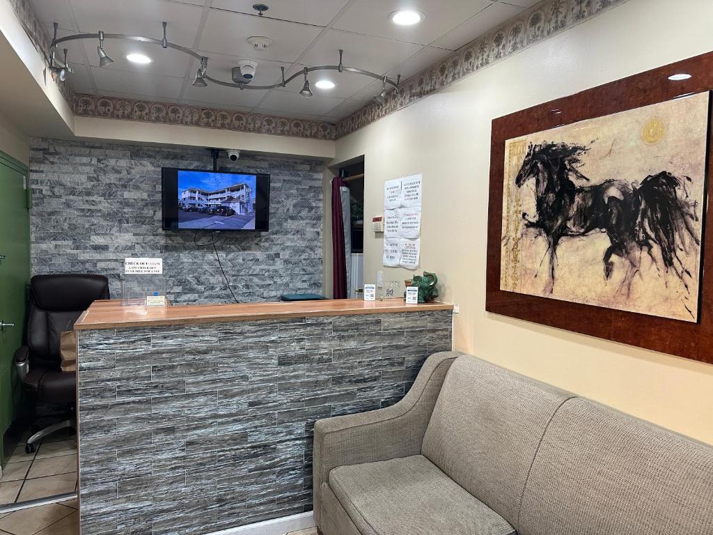 Sea Palace Inn - Image 5