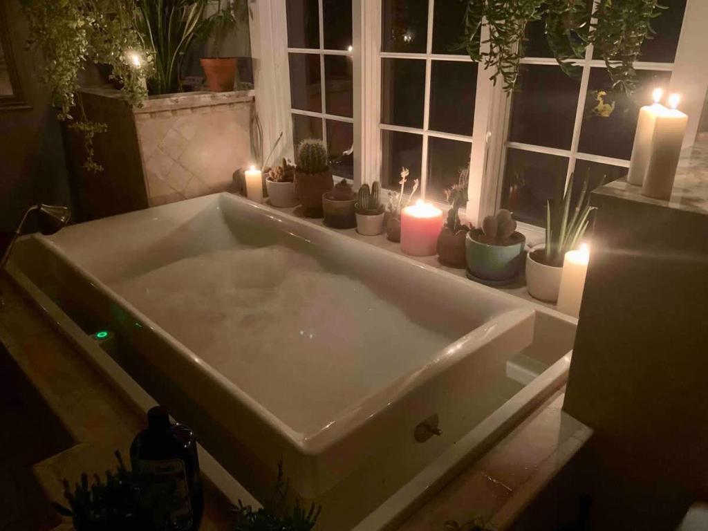 Bathtub - Photo 4
