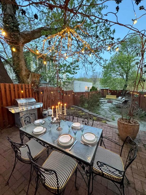 Unique Luxury Central Historic Landmark Home - Image 7