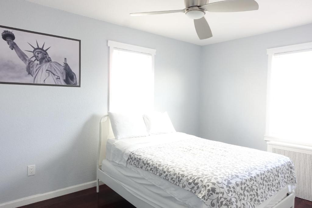 Best XL Home To Visit NYC+Hot Tub+Newark Airport+Free Parking - Image 5