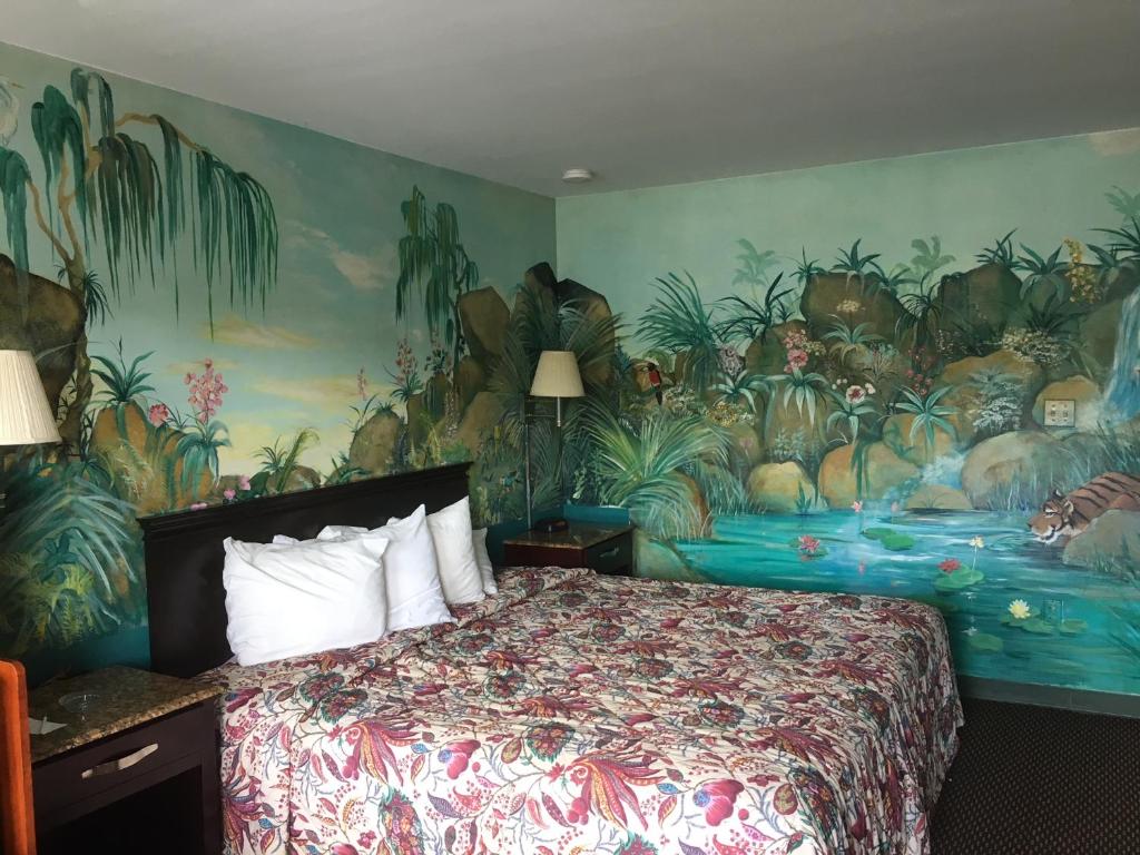 Deluxe Inn - Image 5