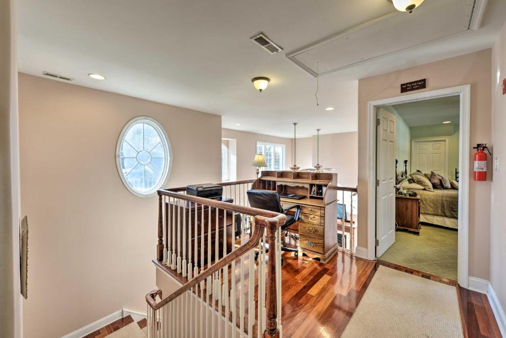 Cape May Getaway with Private Deck and Hot Tub! - Image 5