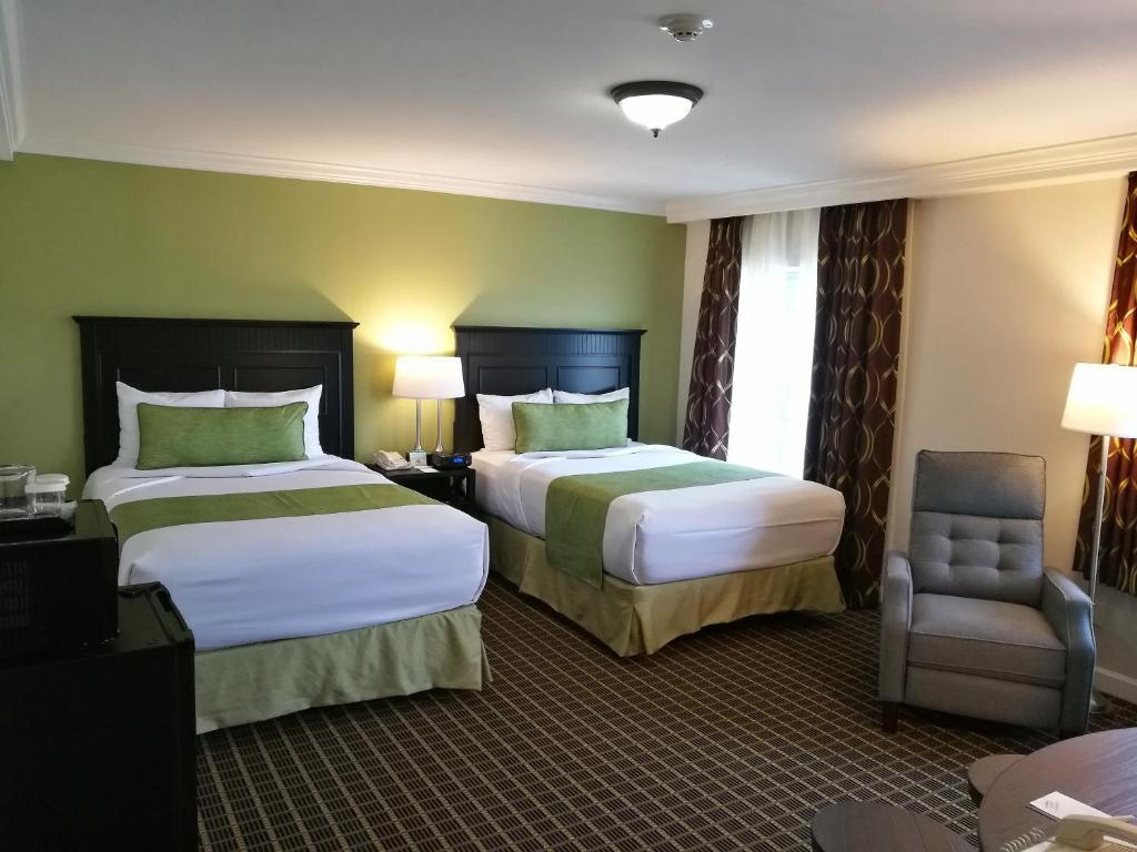 The Wilshire Grand Hotel - Image 8