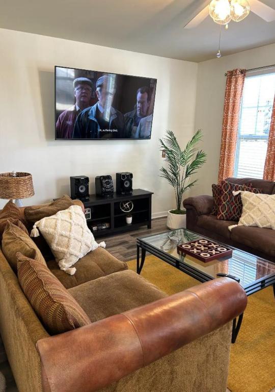 Perfect 5 Star Beach Block with Hot Tub - Image 5