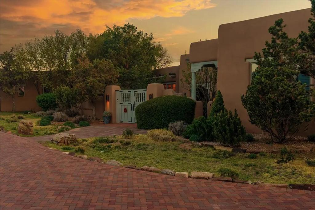 Villa Namaste-Mountain View Home - Image 8