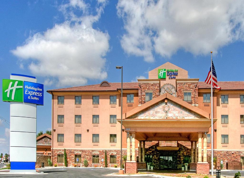 Holiday Inn Express Hotel & Suites Las Cruces by IHG - Image 6