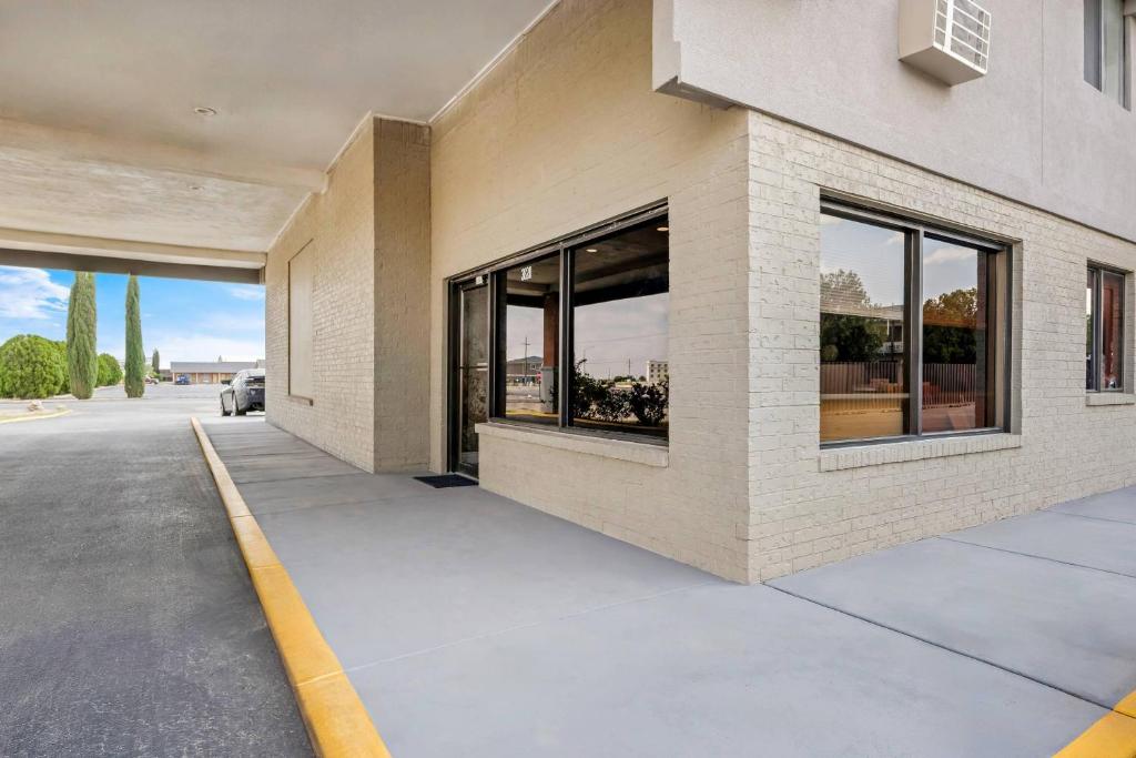 Rodeway Inn Carlsbad Caverns Area - Image 7