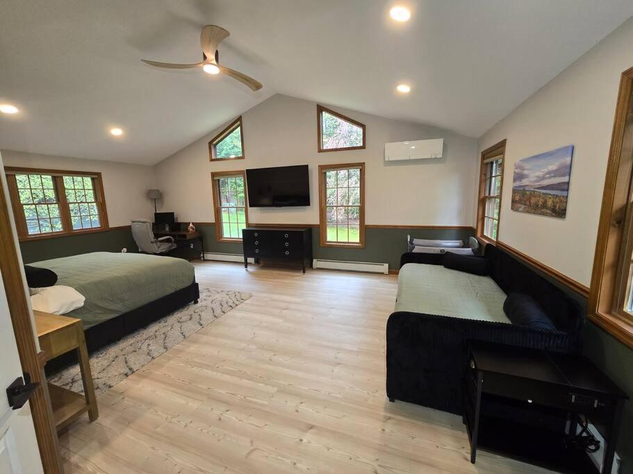 Pool Arcade Mtn Views Lake George Home Retreat WFH - Image 7