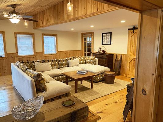 French Woods Farmhouse Bed & Breakfast - Image 4