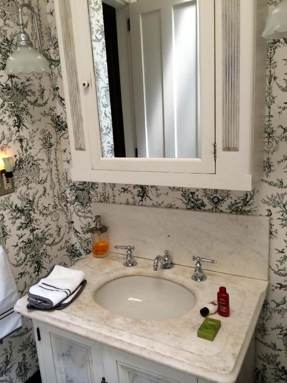 Oakcliff Bed and Breakfast - Image 8