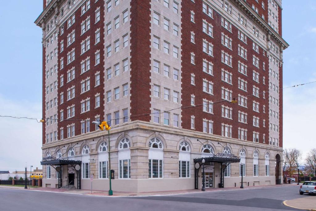 DoubleTree by Hilton Utica
