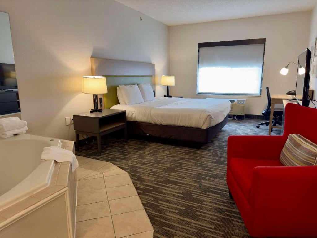 Country Inn & Suites by Radisson, Queensbury - Lake George , NY