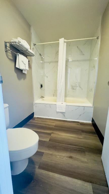 Motel 6 McGraw, NY - Cortland