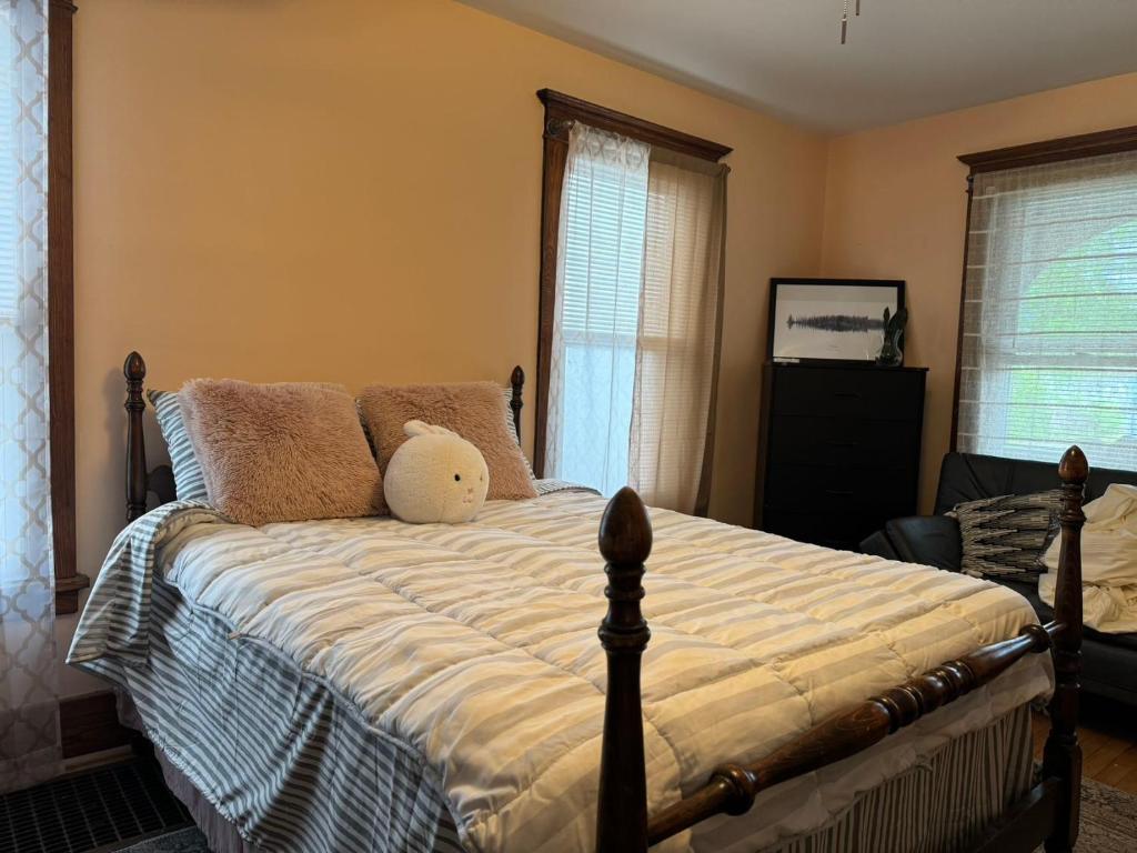 Great value&Quiet Green Suite - Image 4