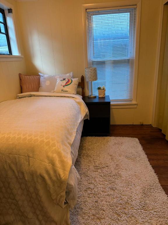 Great value&Quiet Green Suite - Image 7