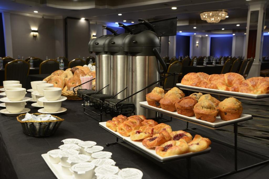 Adria Hotel and Conference Center - Image 4