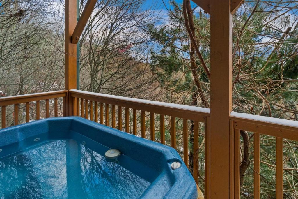 Hot Tub (Jacuzzi) - Photo 6