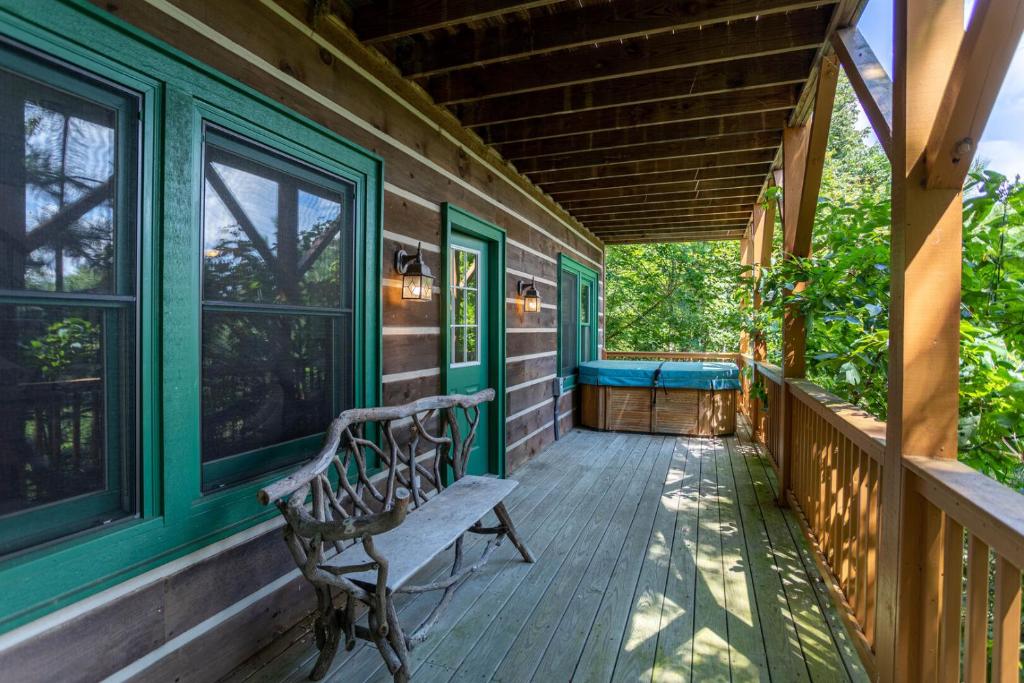 Hot Tub (Jacuzzi) - Photo 5