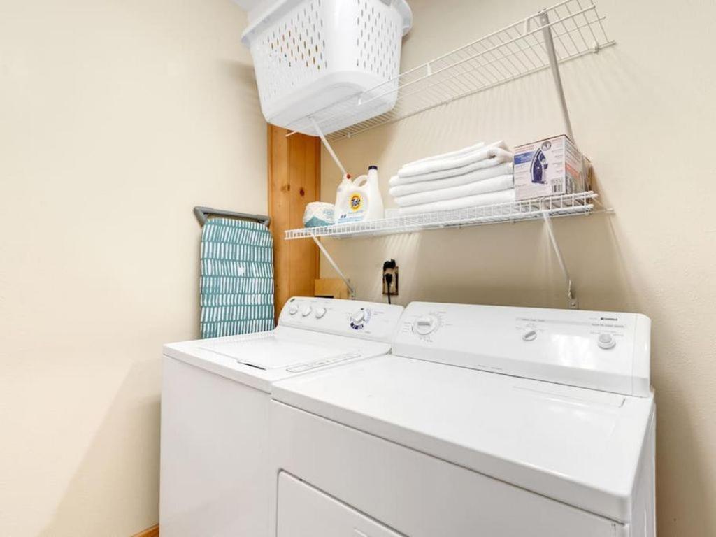 Soco Serene Cabin in the Heart of Maggie Valley - Image 8