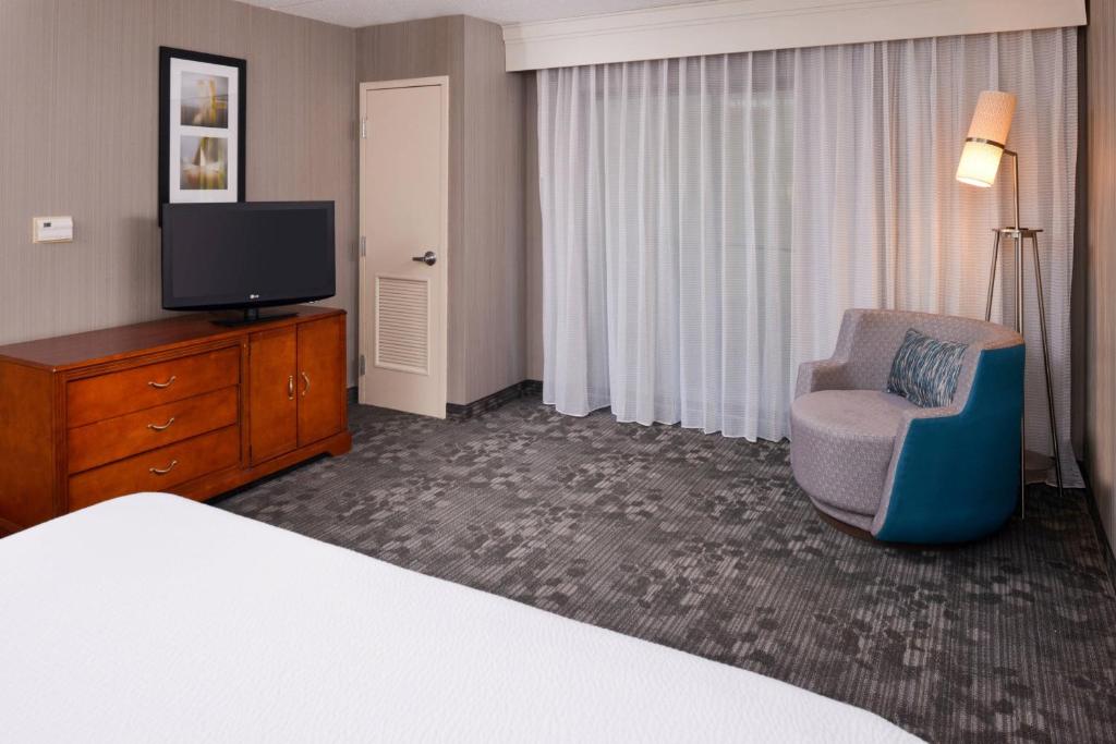 Courtyard by Marriott Charlotte Gastonia - Image 8