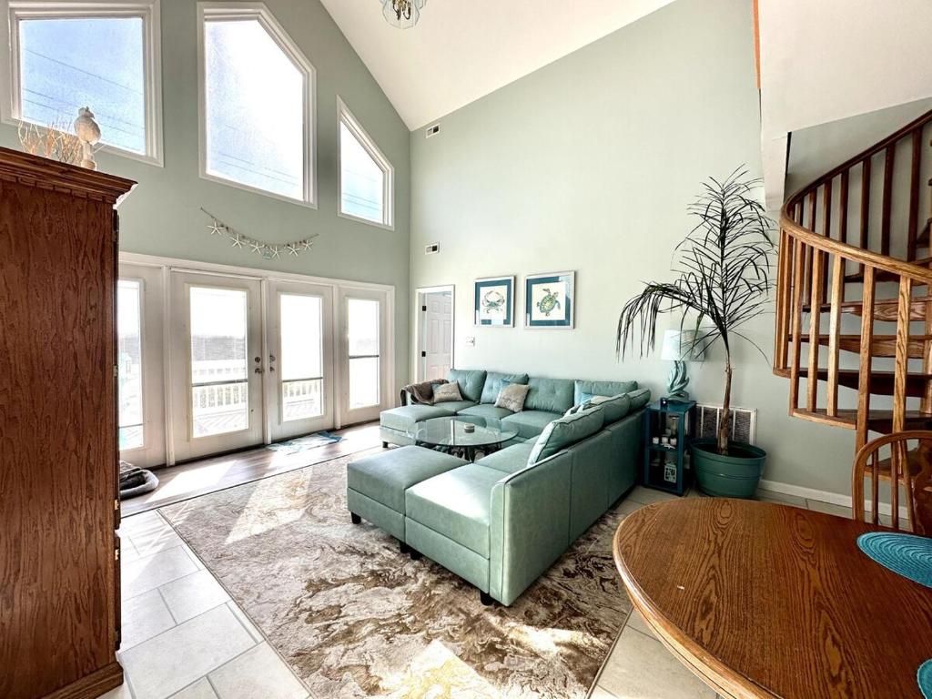 Beautiful beach and bayfront house - Image 8