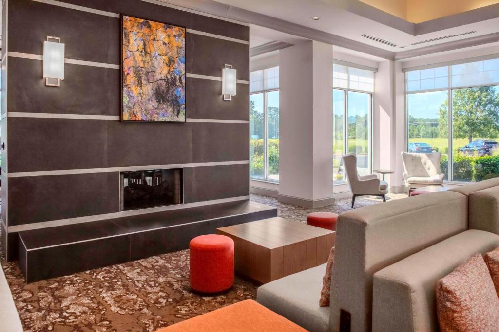 Hilton Garden Inn Roanoke Rapids - Image 6