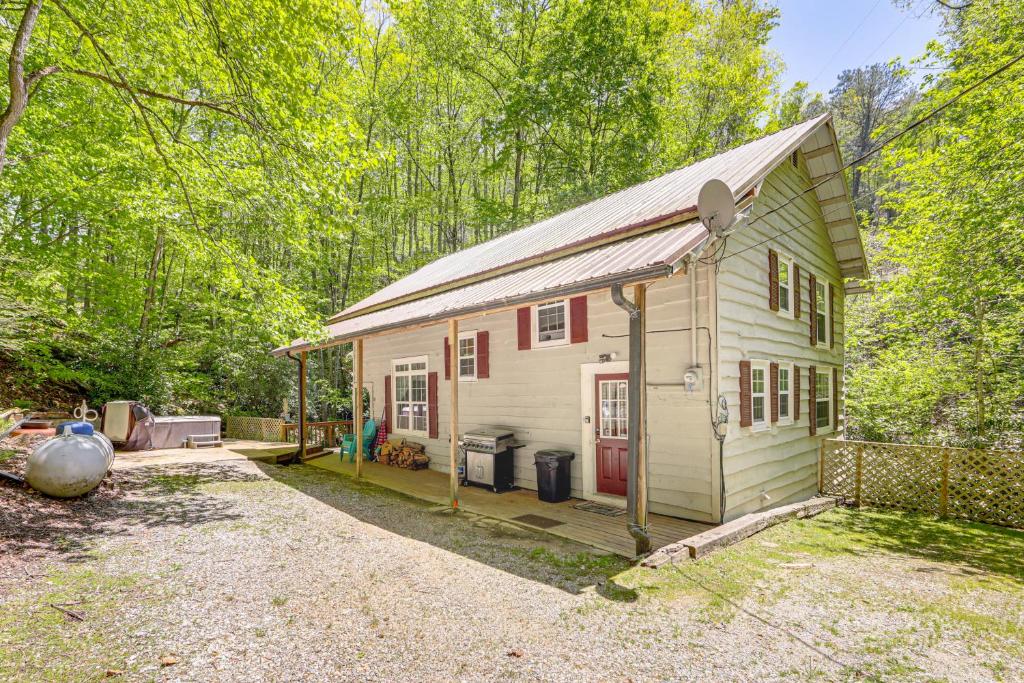 Bryson City Cottage with Hot Tub and Waterfall Views! - Image 6