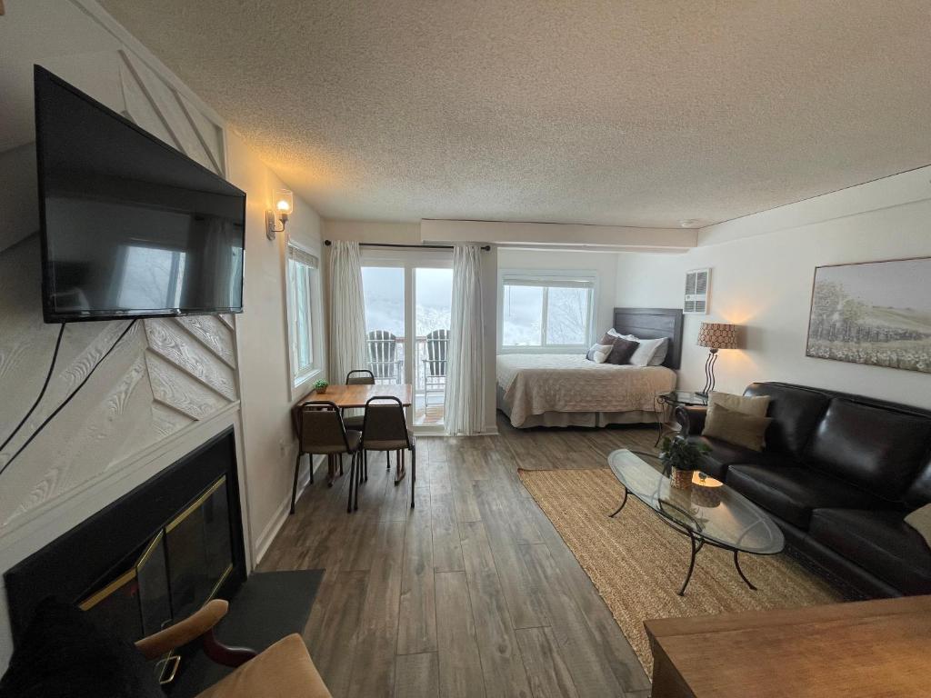 Sugar Ski & Country Club - Image 6