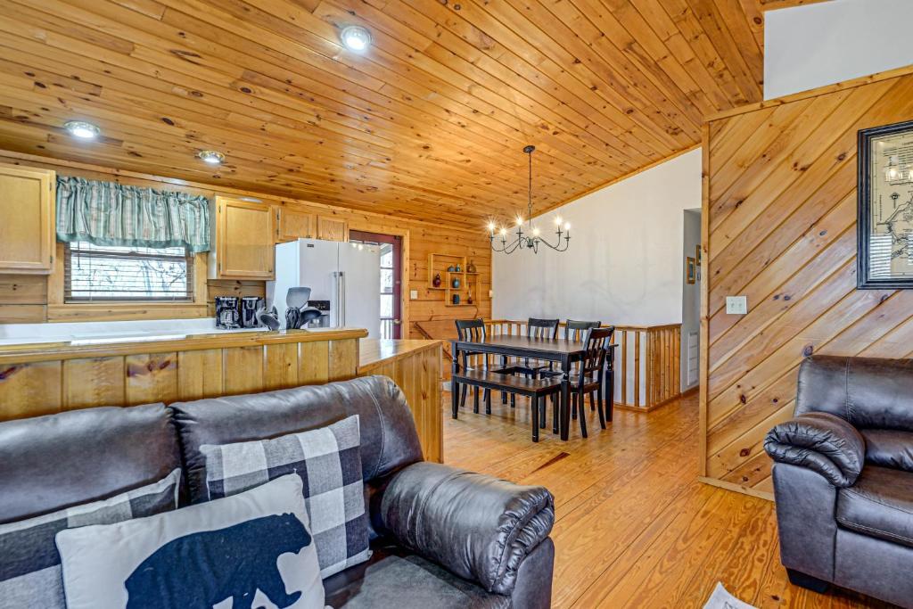 Bryson City Cabin with Hot Tub, Views and Pool Table! - Image 4