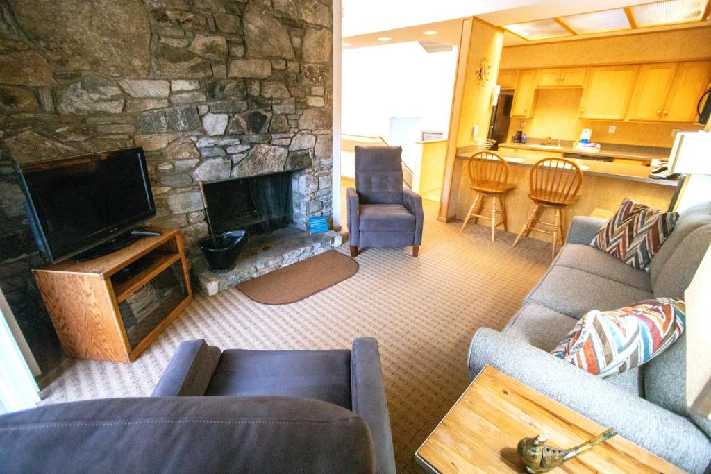 Fox Run at Lake Lure - Image 5