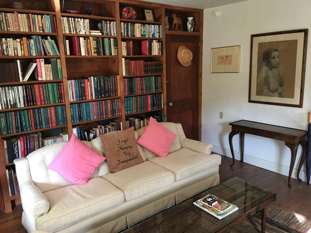 River House Inn - Image 5